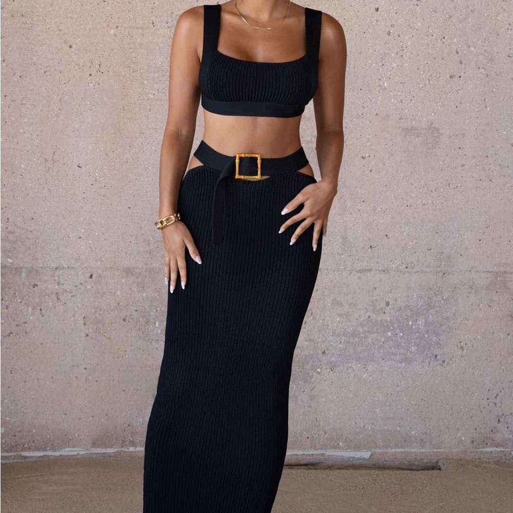 JULUXLABEL Noir Nikole Ribbed Skirt Set